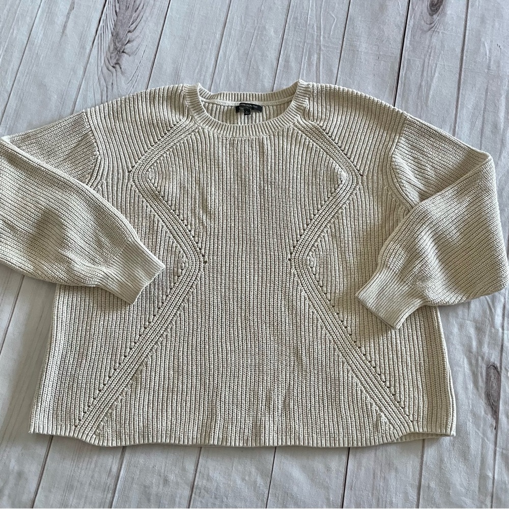 Banana Republic Relaxed Fit Knit Sweater Women’s L Cream Cozy Chunky Warm Argyle